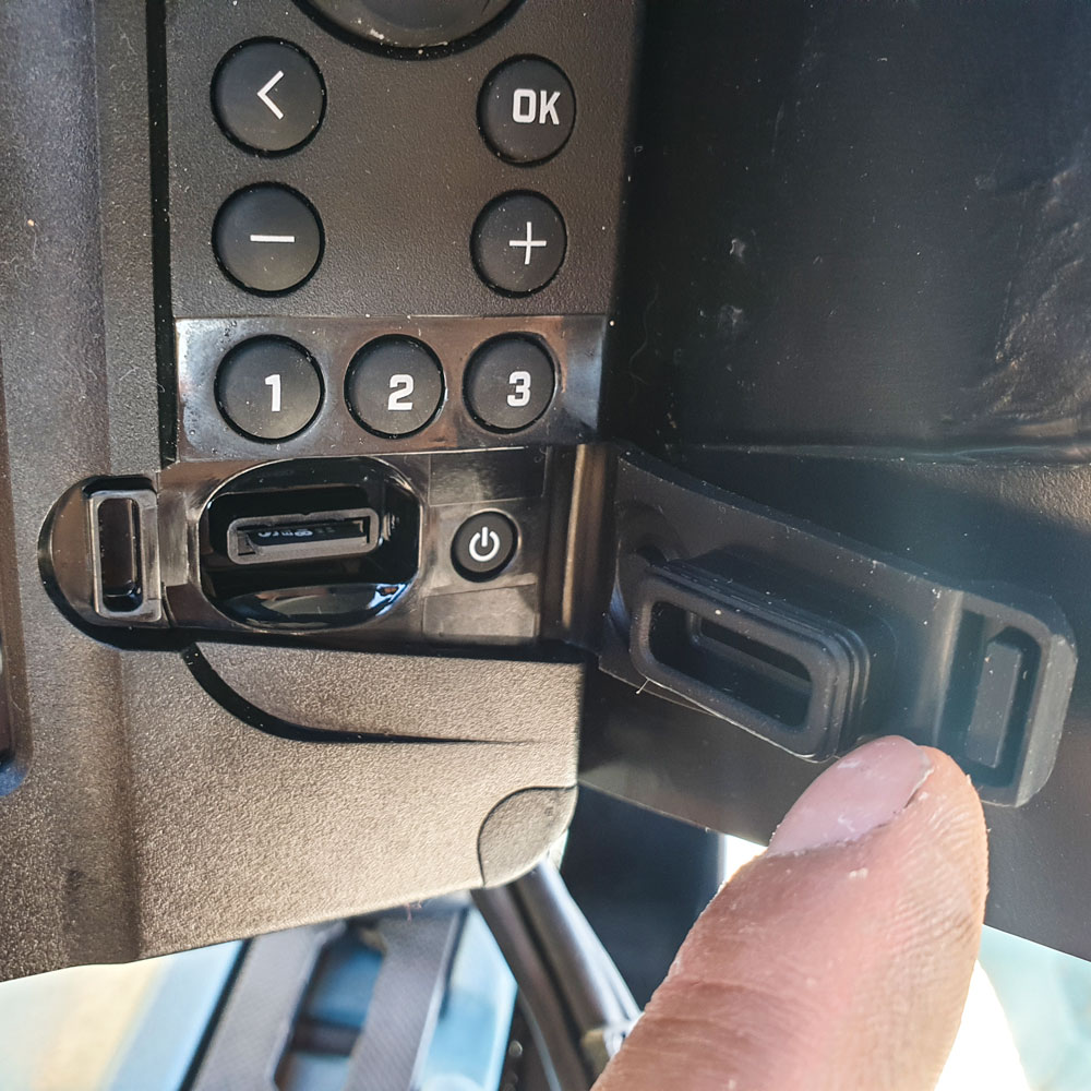 How to look after your electronics when installing a fish finder on a kayak 5 Making sure the card slots are dry