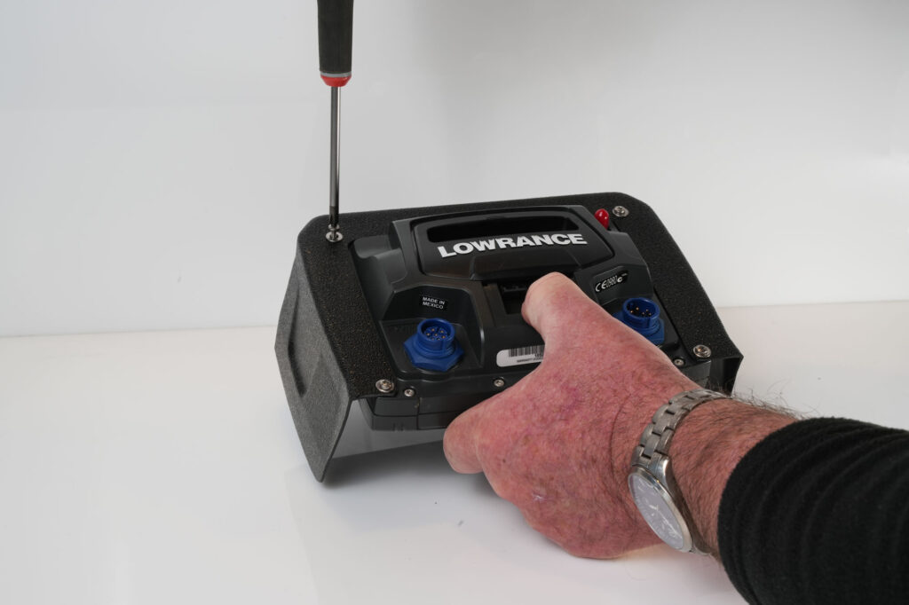 Lowrance Elite 5 HDI - Visor Installation 3 Lowrance Anti Glare Visor