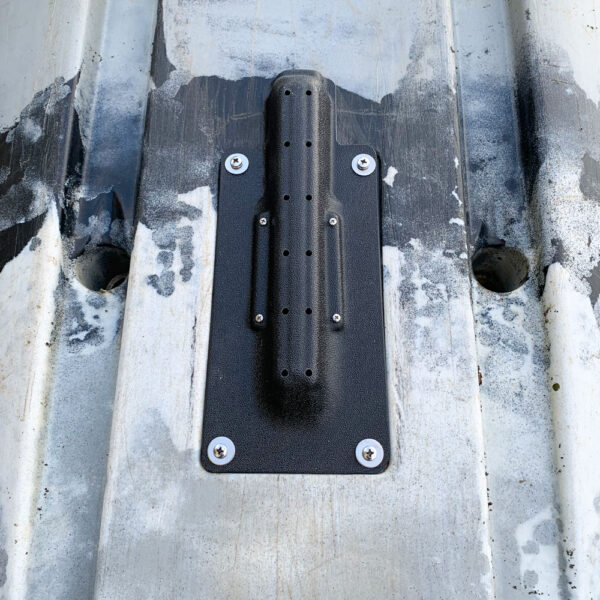 BP3303-Vibe-Lowrance-Transducer-Mount-Fitted-to-Kayak-2.jpg