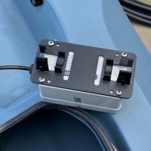 BerleyPro battery mount facing up showing mast clips