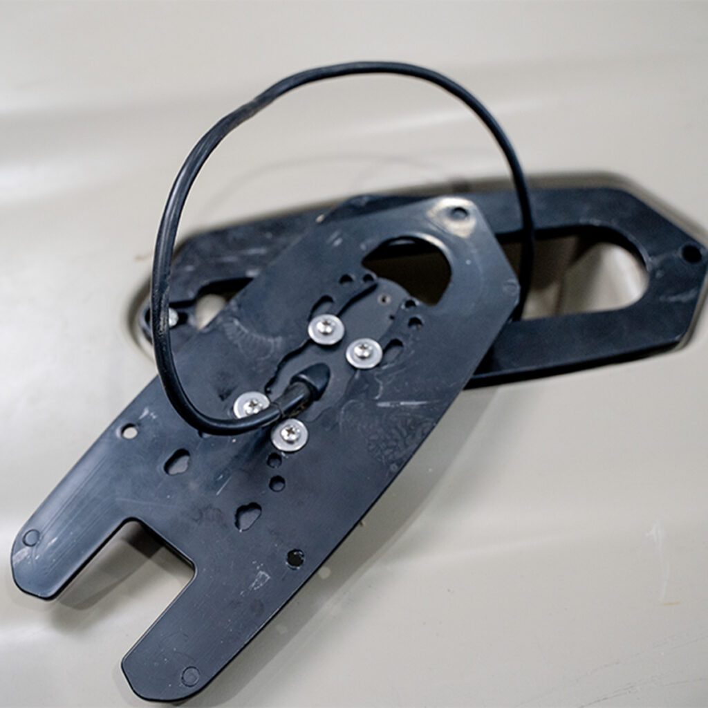 How to Install a BerleyPro Uni-Trans Mount for Garmin on a Hobie Lynx / Passport (Step-by-Step) 3 How to Install a BerleyPro Uni-Trans Mount for Garmin on a Hobie Lynx / Passport (Step-by-Step)